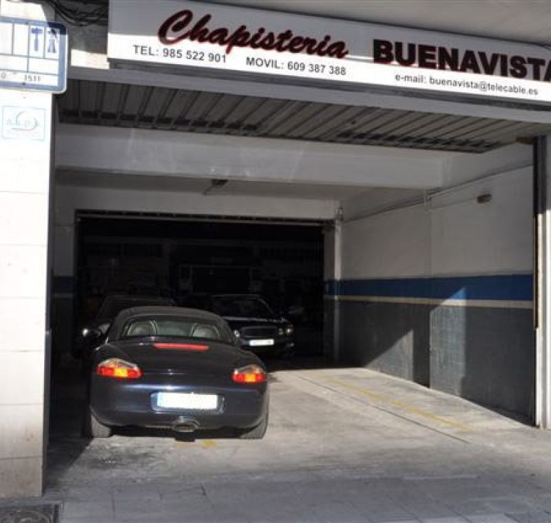 Instalaciones del taller mecánico de CHAPISTERÍA BUENAVISTA en AVILÉS