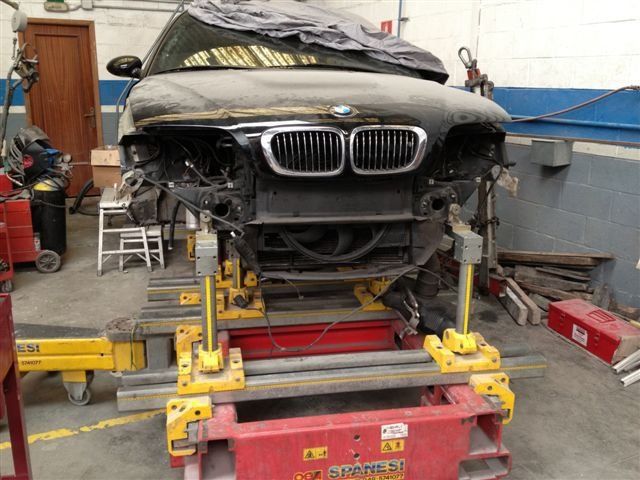 Bancada de CHAPISTERÍA BUENAVISTA en AVILÉS