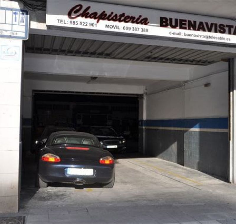 Instalaciones del taller mecánico de CHAPISTERÍA BUENAVISTA en AVILÉS