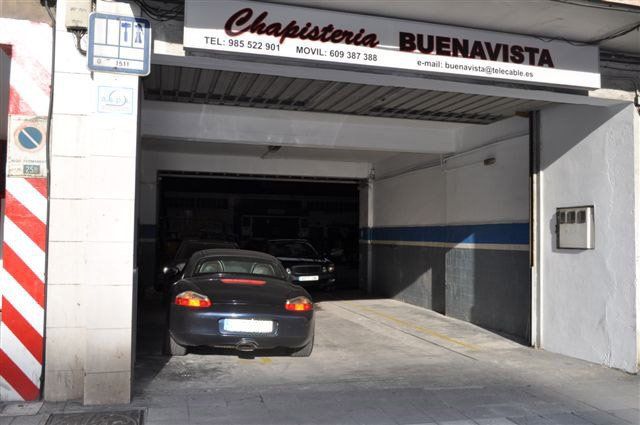 Instalaciones del taller mecánico de CHAPISTERÍA BUENAVISTA en AVILÉS